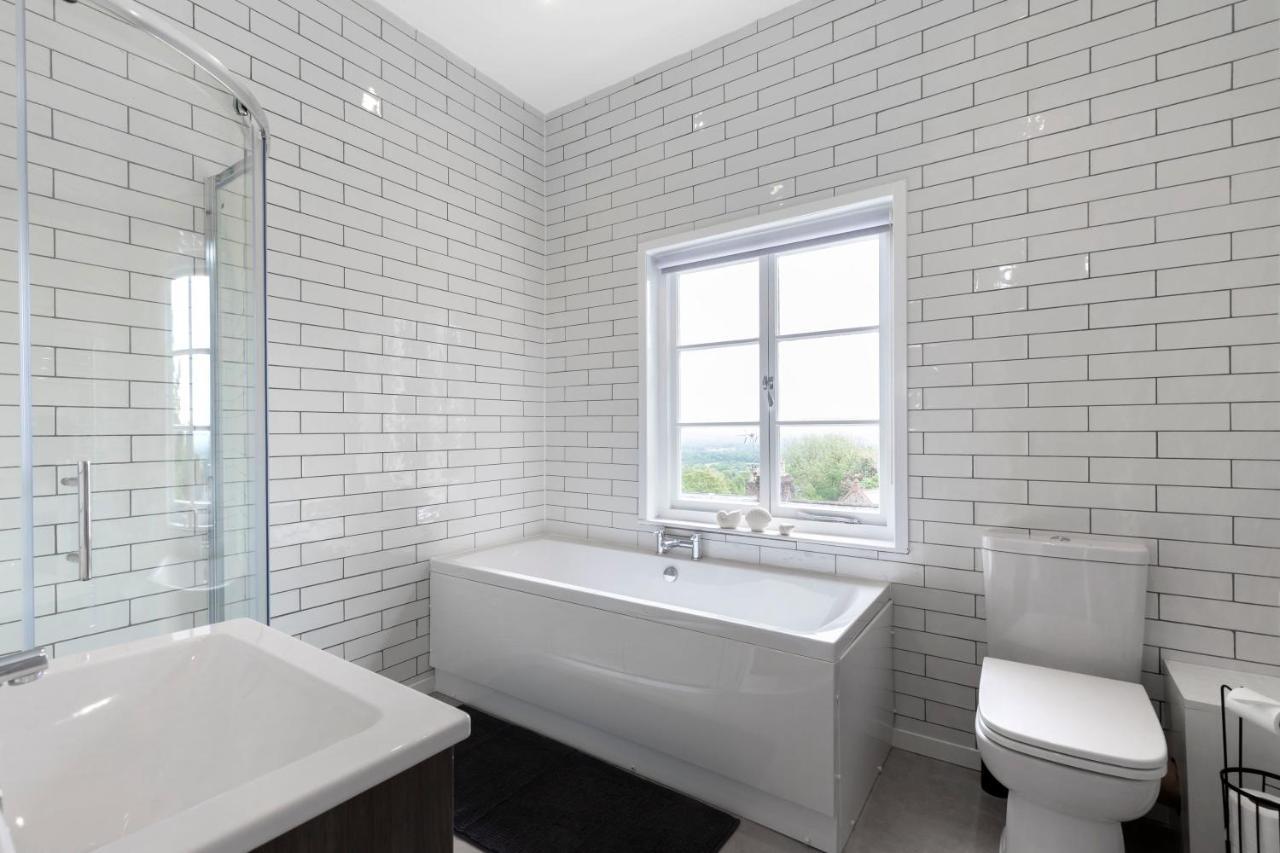 Vaughan Lodge Elegant 2-Bed Duplex With Views Near Malvern Hills Malvern Wells Exterior photo
