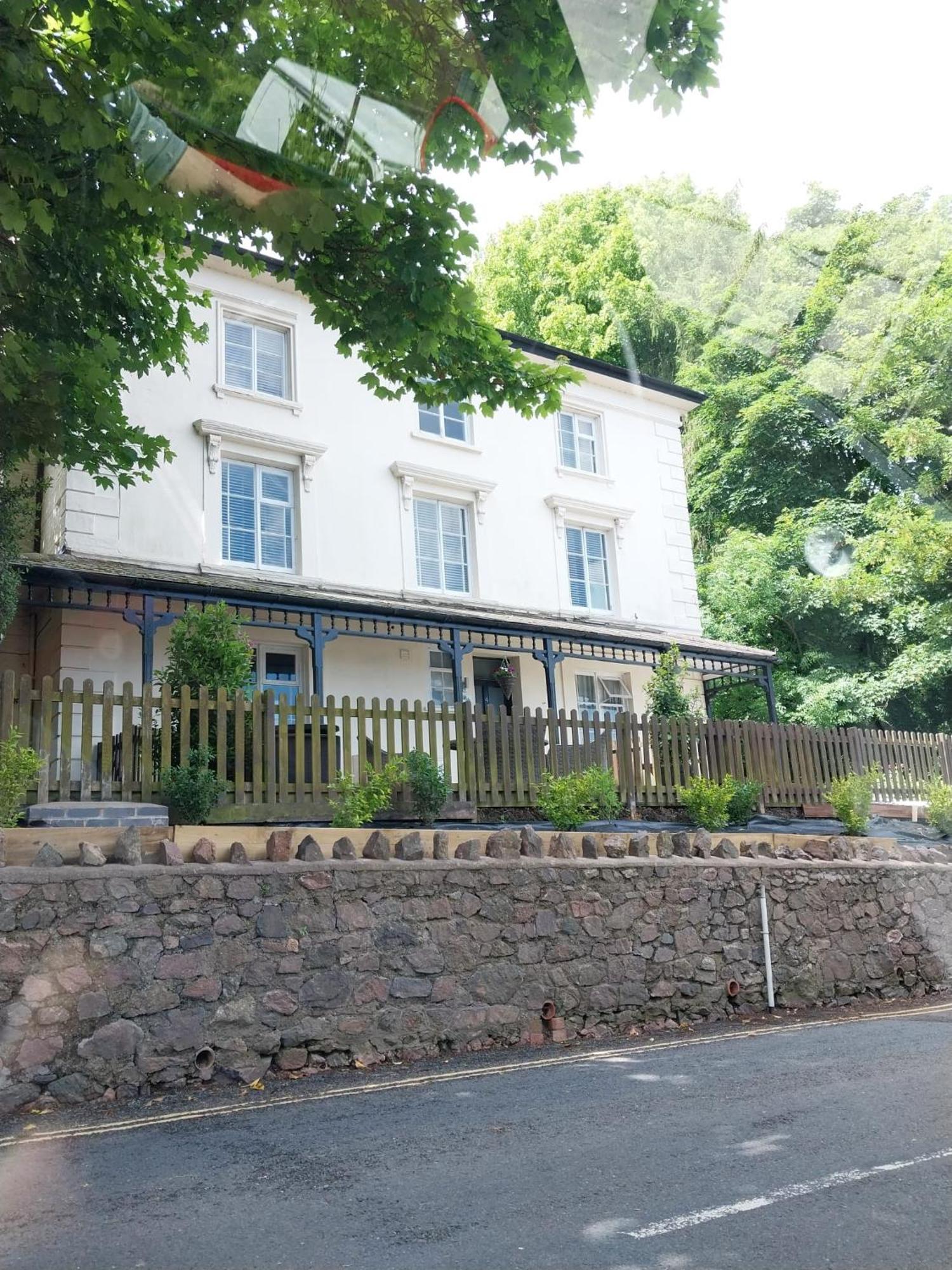 Vaughan Lodge Elegant 2-Bed Duplex With Views Near Malvern Hills Malvern Wells Exterior photo